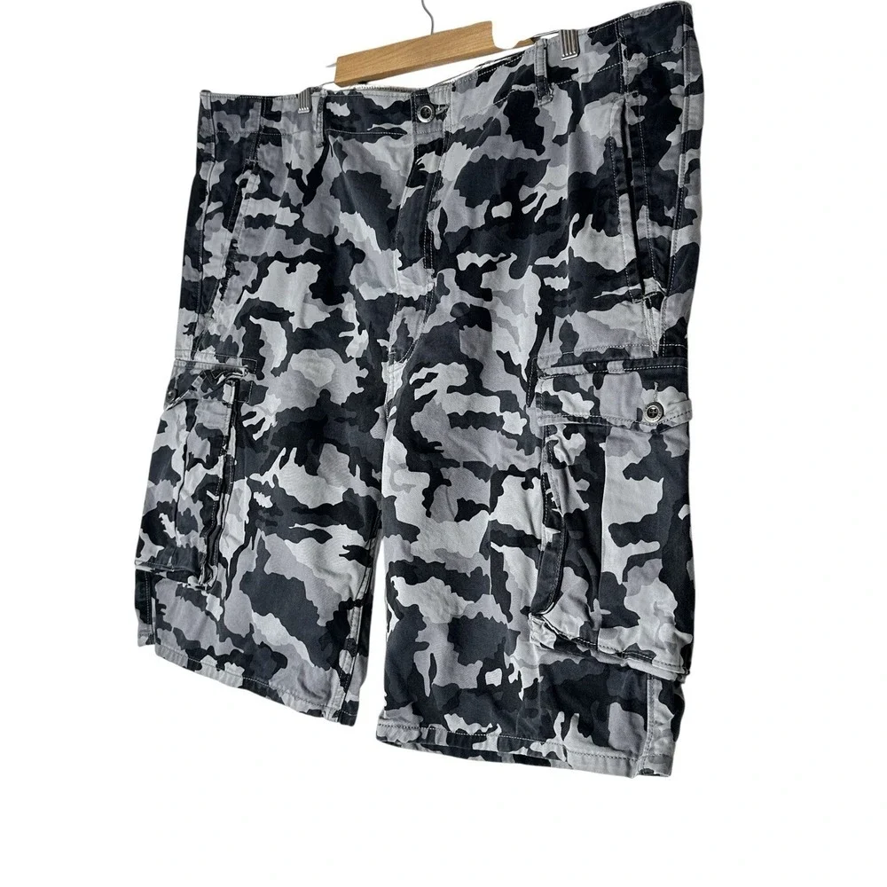 Levi's Camouflage Cargo Shorts Mens 42 Gray‎ Relaxed Hiking Outdoors Utility